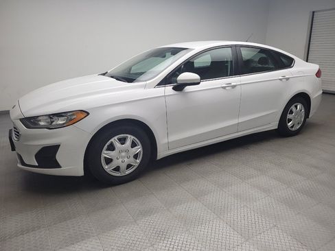 Used 2019 Ford Fusion S FWD image 2