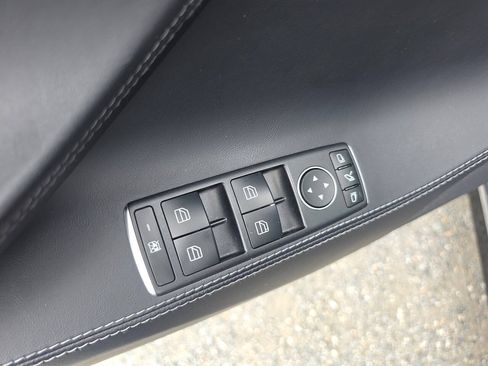 Used 2019 Tesla Model S Long Range AWD/4WD image 8
