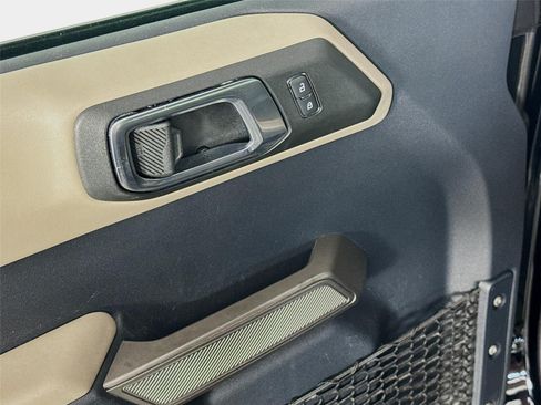 Used 2022 Ford Bronco Wildtrak AWD/4WD image 19