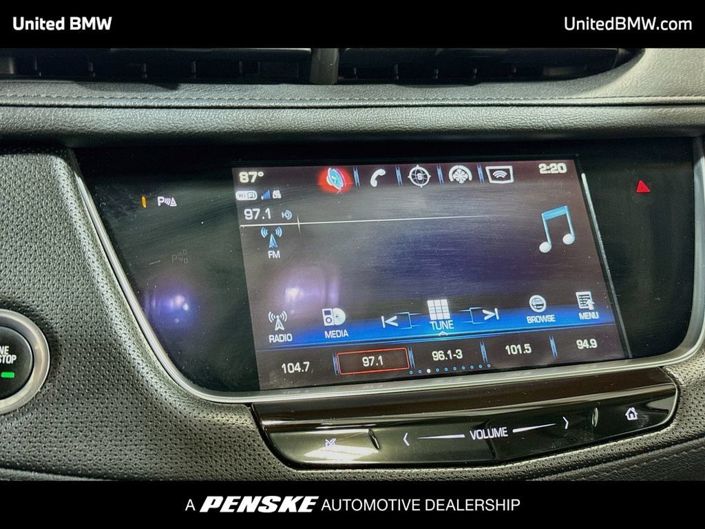 Used 2019 Cadillac XT5 Luxury w/ LPO, Black Ice Package FWD image 15