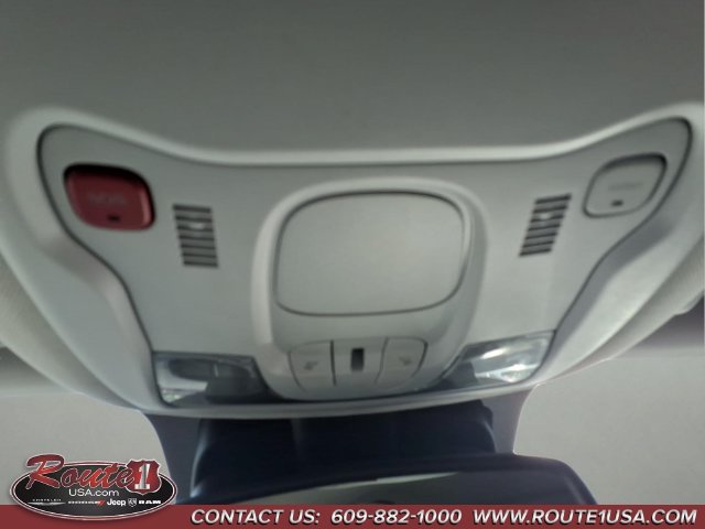 Used 2023 Jeep Renegade Trailhawk AWD/4WD image 38