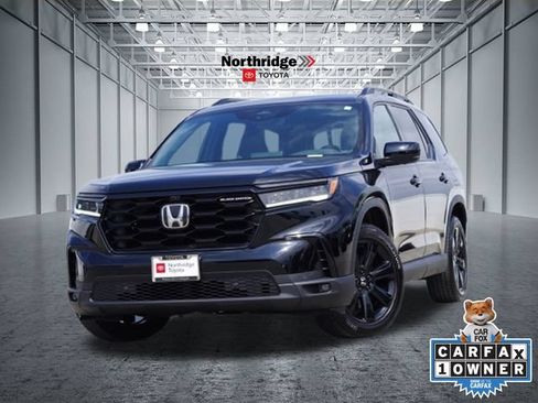 Used 2025 Honda Pilot Black Edition image 1