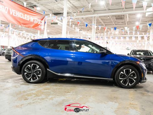 Used 2024 Kia EV6 Wind image 8