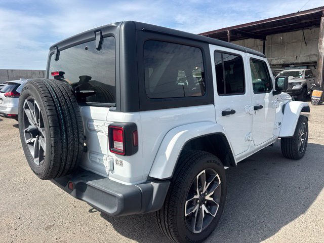 Used 2024 Jeep Wrangler Unlimited AWD/4WD image 5