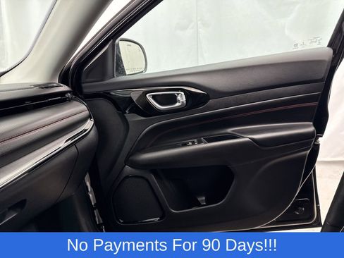 Used 2022 Jeep Compass Trailhawk w/ Trailhawk Convenience Group image 23