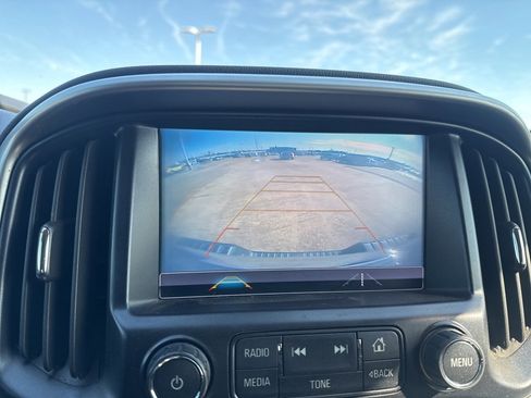 Used 2018 Chevrolet Colorado LT w/ LT Convenience Package image 38