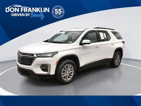 Used 2023 Chevrolet Traverse LT w/ LPO, Floor Liner Package image 1