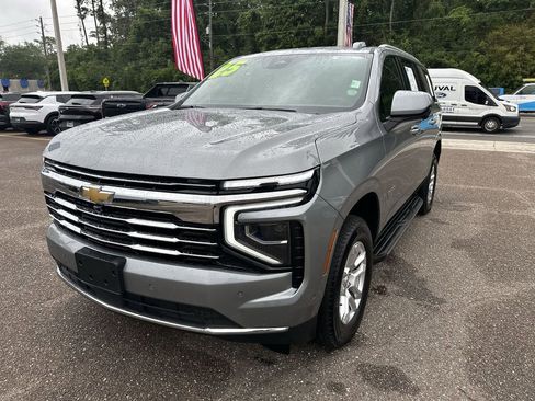 Used 2025 Chevrolet Tahoe LT AWD/4WD image 12