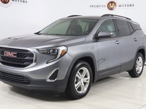 Used 2018 GMC Terrain SLE w/ Driver Convenience Package FWD image 5