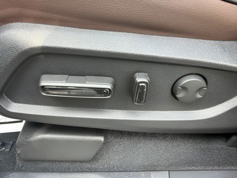 New 2026 Honda Pilot Elite image 10