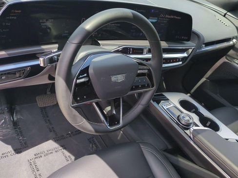 Certified 2024 Cadillac Lyriq Tech RWD image 10