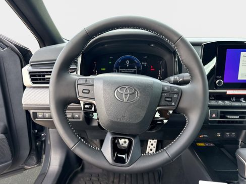New 2026 Toyota Camry SE FWD image 25