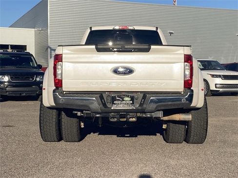 Used 2017 Ford F450 Lariat w/ Lariat Value Package image 29
