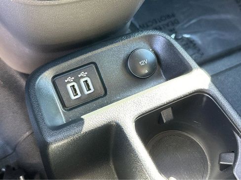 Used 2022 Ford Transit Connect XL image 25