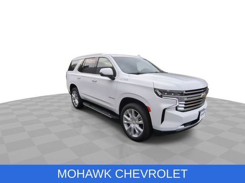 Used 2024 Chevrolet Tahoe High Country AWD/4WD image 2
