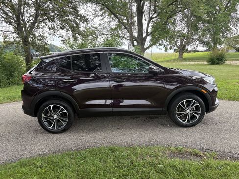 Used 2020 Buick Encore GX Select AWD/4WD image 6