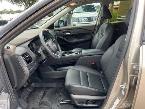 Certified 2023 Nissan Rogue SL AWD/4WD image 9
