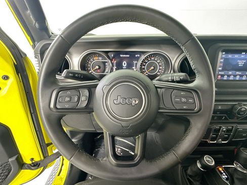 Used 2023 Jeep Wrangler Unlimited Sport AWD/4WD image 11