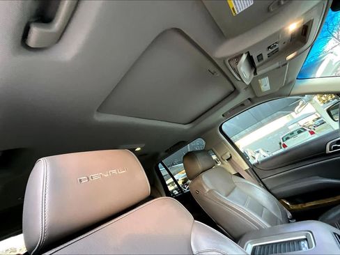 Used 2016 GMC Yukon Denali image 13