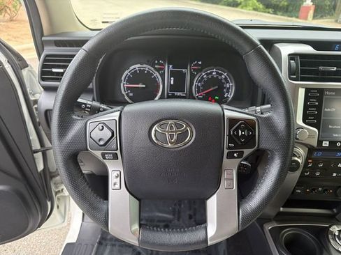 Used 2020 Toyota 4Runner Limited AWD/4WD image 14