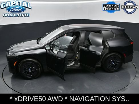 Used 2023 BMW iX xDrive50 AWD/4WD image 33