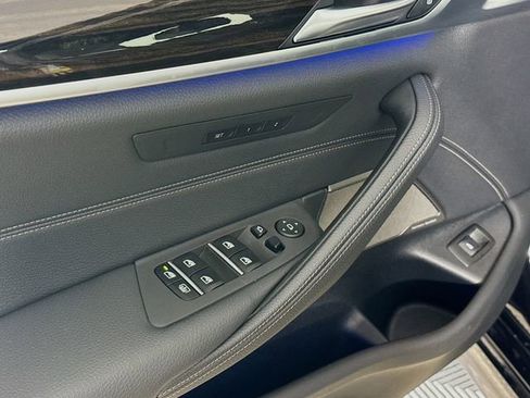 Used 2023 BMW M550i xDrive w/ Executive Package image 18