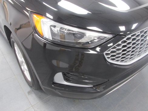 Certified 2024 Ford Edge SEL AWD/4WD image 10