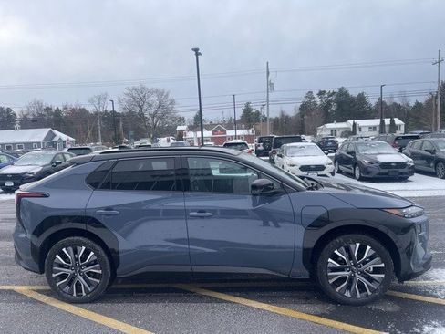 New 2026 Subaru Solterra image 4