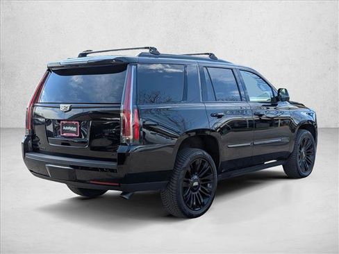 Used 2015 Cadillac Escalade Platinum image 5