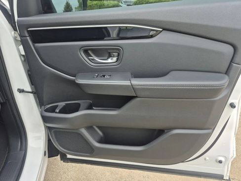 Used 2023 Honda Pilot EX-L image 18