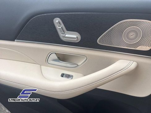 Used 2022 Mercedes-Benz GLS 450 4MATIC image 20