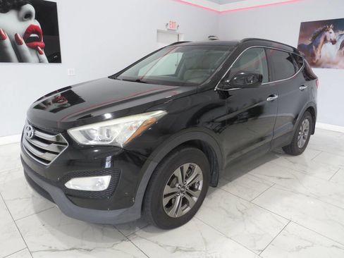 Used 2015 Hyundai Santa Fe Sport w/ Option Group 02 FWD image 7