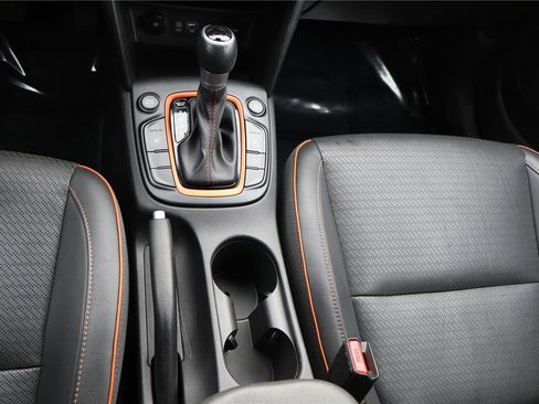 Used 2020 Hyundai Kona Limited image 22