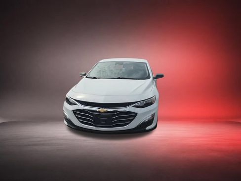 Used 2023 Chevrolet Malibu LS FWD image 4