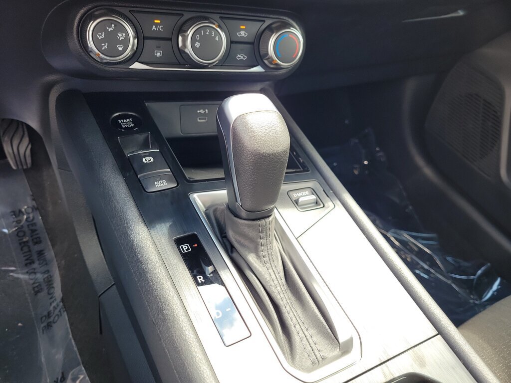 New 2027 Nissan Kicks S FWD image 31