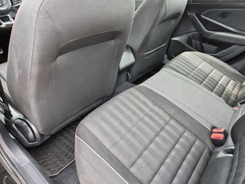 Used 2021 Volkswagen Jetta GLI FWD image 17