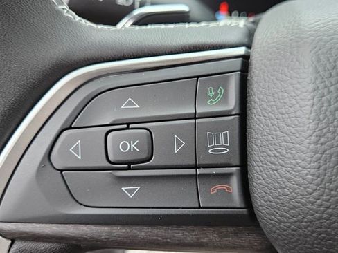 New 2025 Jeep Grand Cherokee Limited w/ Luxury Tech Group II image 28