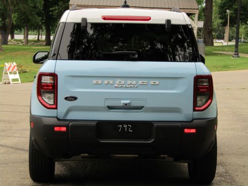 Used 2025 Ford Bronco Sport Heritage w/ Convenience Package AWD/4WD image 3