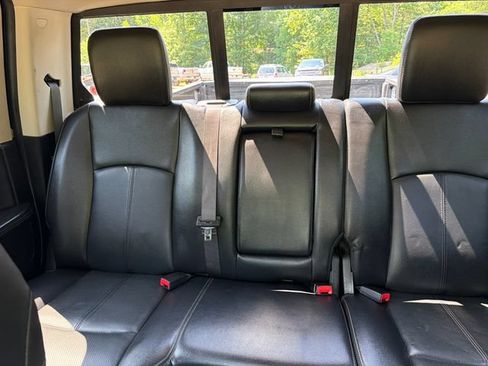 Used 2018 RAM 3500 Laramie w/ Snow Chief Group AWD/4WD image 24