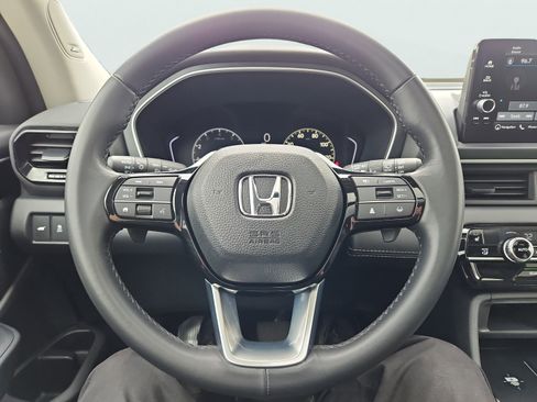 Certified 2024 Honda Pilot Touring image 26