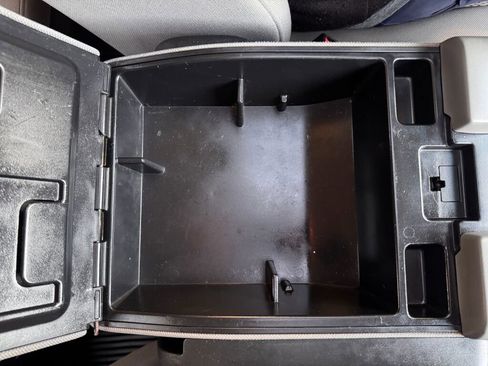 Used 2004 Ford F150 XLT image 29