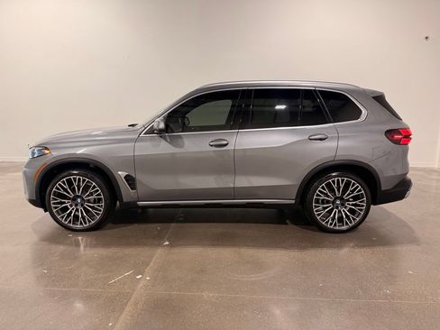 Used 2025 BMW X5 xDrive40i w/ Premium Package AWD/4WD image 8