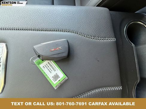 Used 2025 GMC Yukon XL Denali AWD/4WD image 41