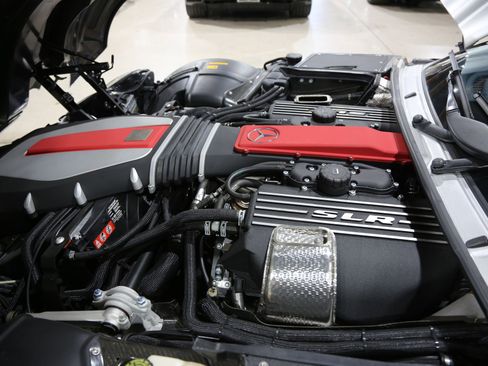 Used 2006 Mercedes-Benz SLR image 34
