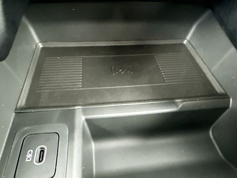 New 2026 Land Rover Range Rover Velar Autobiography AWD/4WD image 30