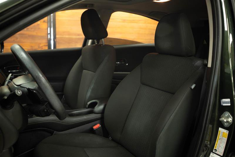 Used 2017 Honda HR-V EX image 10