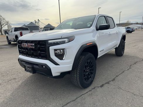 New 2026 GMC Canyon Elevation w/ Convenience Package image 3