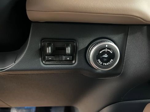 New 2026 Lincoln Navigator Black Label AWD/4WD image 20