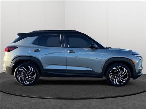 Used 2024 Chevrolet TrailBlazer RS w/ Convenience Package image 5