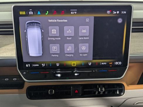 Used 2025 Volkswagen ID. Buzz 1st Edition AWD/4WD image 21